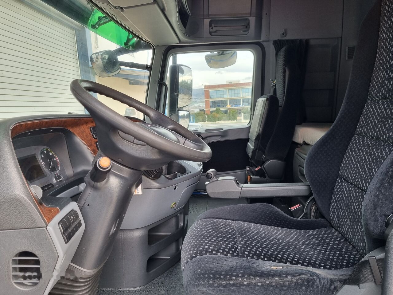 Mercedes-Benz ACTROS MP3 - Кабина за Камион: снимка 4 Mercedes-Benz ACTROS MP3 - Кабина за Камион: снимка 4