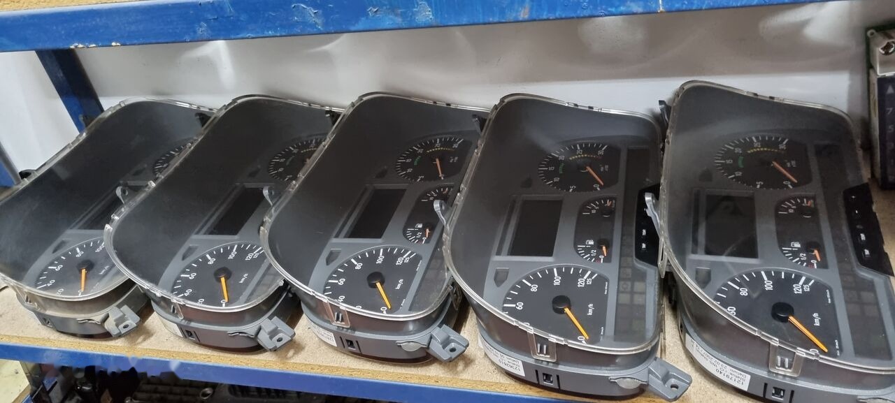 Табло за Камион Mercedes-Benz ATEGO 2: снимка 8