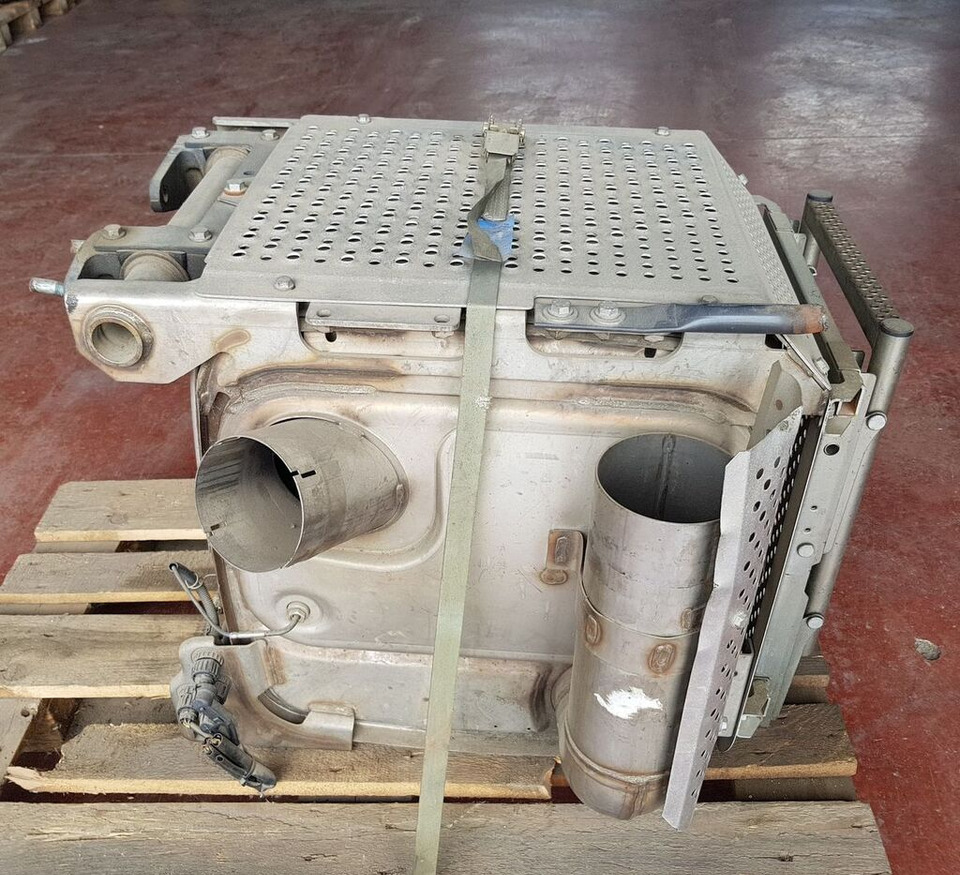 Mercedes-Benz GILLET Z308246 A 957 490 05 14 Mercedes-Benz - Катализатор за Камион: снимка 1 Mercedes-Benz GILLET Z308246 A 957 490 05 14 Mercedes-Benz - Катализатор за Камион: снимка 1