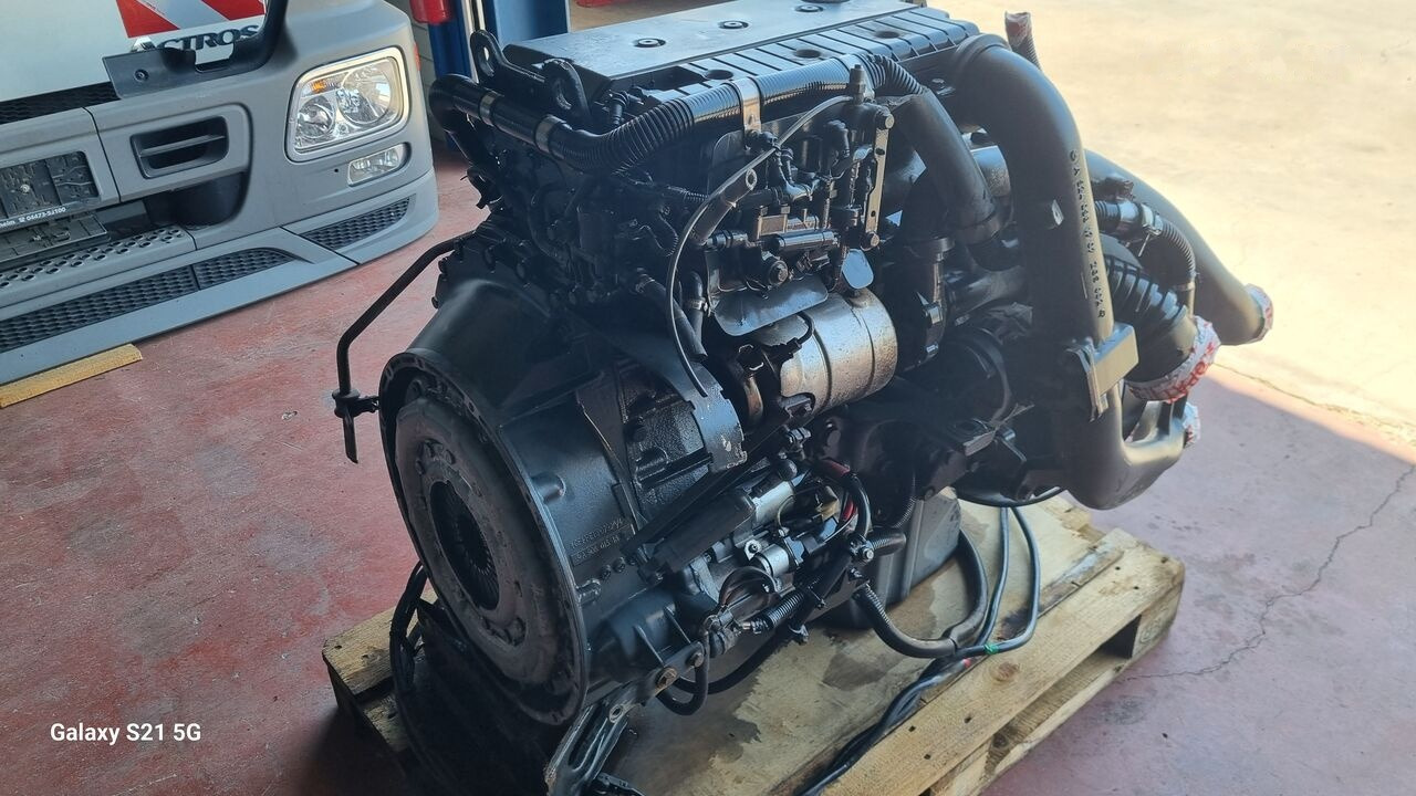 Mercedes-Benz MOTOR OM 924 LA EURO 5 OM 924 930 Mercedes-Benz ATEGO - Двигател за Камион: снимка 2 Mercedes-Benz MOTOR OM 924 LA EURO 5 OM 924 930 Mercedes-Benz ATEGO - Двигател за Камион: снимка 2