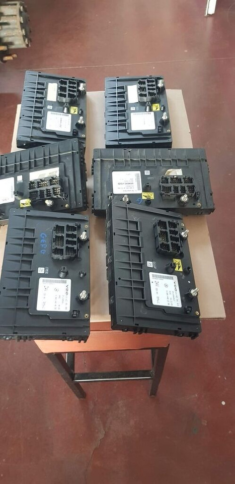 Mercedes-Benz instrumend panel Mercedes-Benz ACTROS MP2 - Табло за Камион: снимка 4 Mercedes-Benz instrumend panel Mercedes-Benz ACTROS MP2 - Табло за Камион: снимка 4