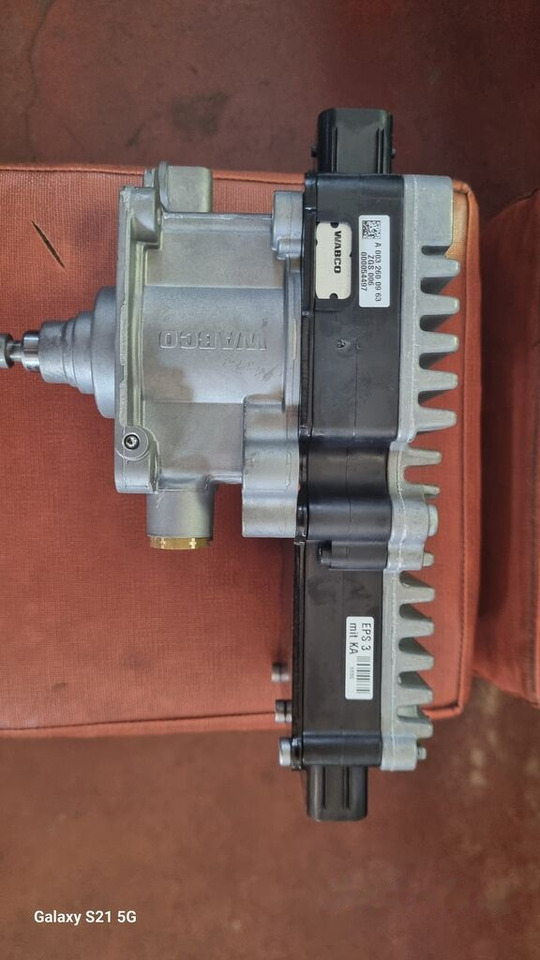 WABCO GATE CYLINDER 3 PEDAL NEW A Mercedes-Benz ACTROS MP2 MP3 - Блок за управление за Камион: снимка 3 WABCO GATE CYLINDER 3 PEDAL NEW A Mercedes-Benz ACTROS MP2 MP3 - Блок за управление за Камион: снимка 3