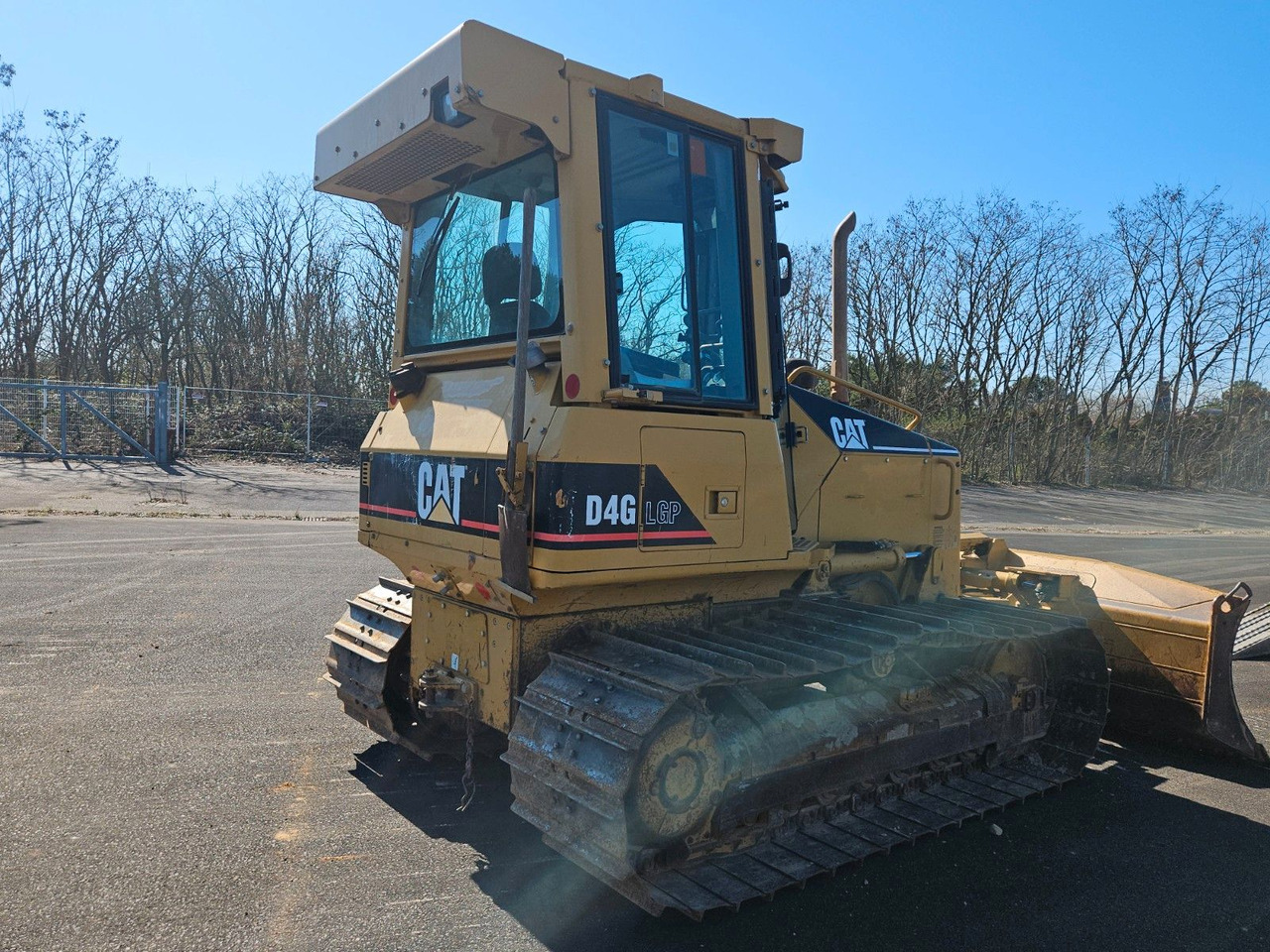 CAT D4G LGP - Булдозер: снимка 4 CAT D4G LGP - Булдозер: снимка 4