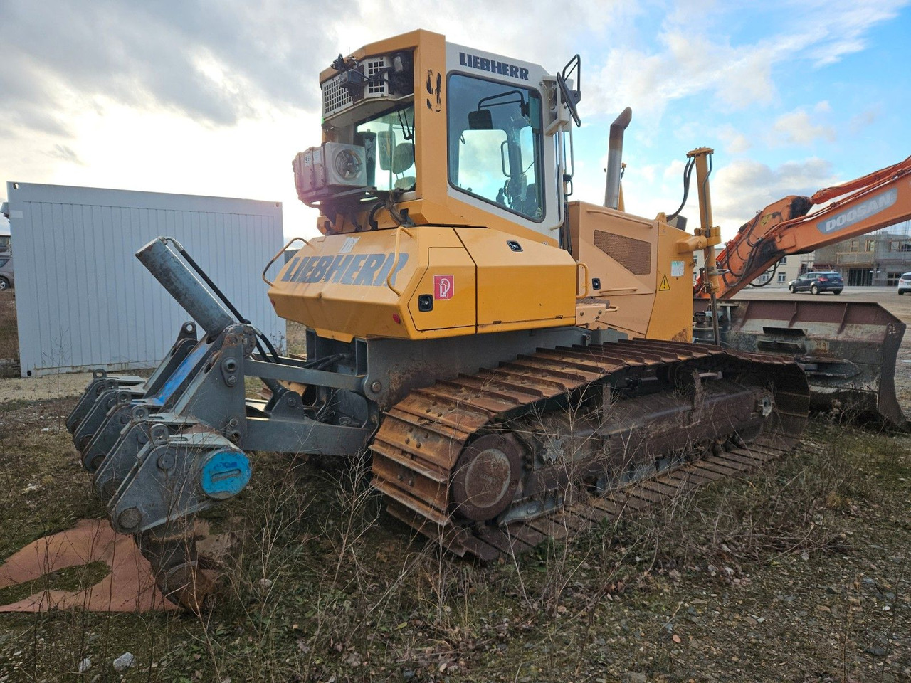 Liebherr PR 724 LGP mit Heckaufreißer, Moorlaufwerk - Булдозер: снимка 4 Liebherr PR 724 LGP mit Heckaufreißer, Moorlaufwerk - Булдозер: снимка 4