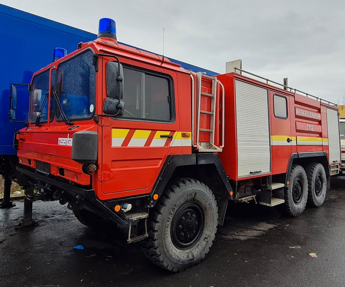 MAN 15.232 DF 6x6 KAT1 Feuerwehr TLF 4500/500 - Камион цистерна: снимка 1 MAN 15.232 DF 6x6 KAT1 Feuerwehr TLF 4500/500 - Камион цистерна: снимка 1