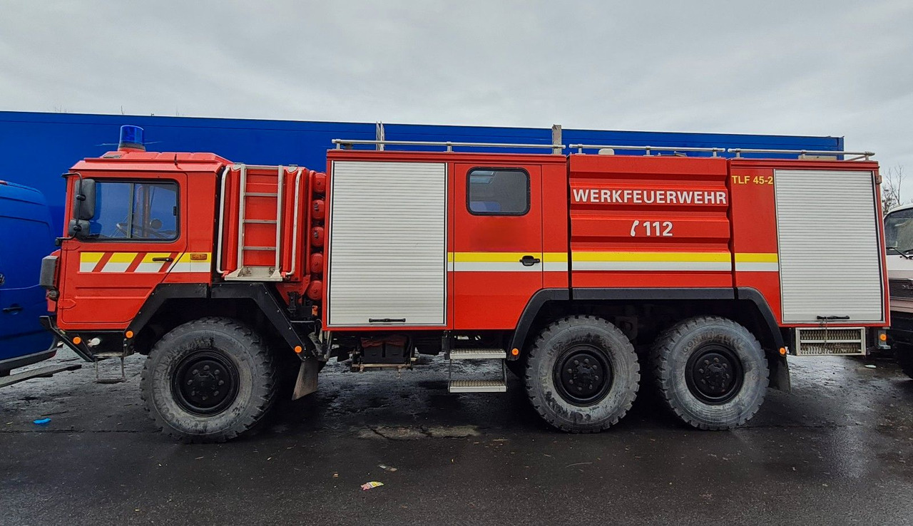 MAN 15.232 DF 6x6 KAT1 Feuerwehr TLF 4500/500 - Камион цистерна: снимка 2 MAN 15.232 DF 6x6 KAT1 Feuerwehr TLF 4500/500 - Камион цистерна: снимка 2