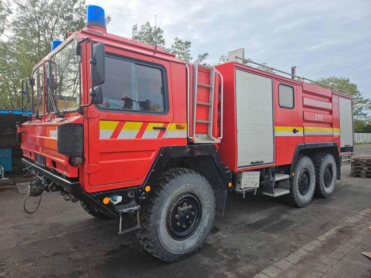 MAN KAT 6x6 Tanklöschfahrzeug - Камион цистерна: снимка 1 MAN KAT 6x6 Tanklöschfahrzeug - Камион цистерна: снимка 1