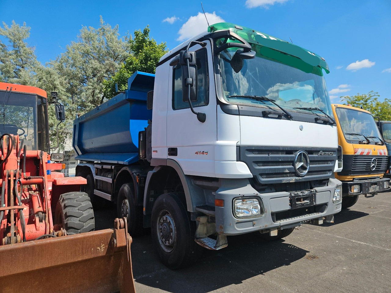 Mercedes-Benz Actros 4144 8x8 Hinterkipper - Самосвал камион: снимка 2 Mercedes-Benz Actros 4144 8x8 Hinterkipper - Самосвал камион: снимка 2