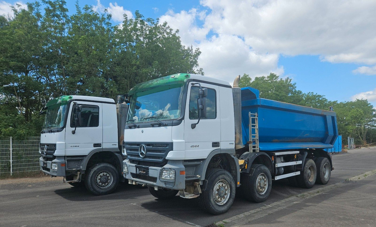 Mercedes-Benz Actros 4144 8x8 Hinterkipper - Самосвал камион: снимка 2 Mercedes-Benz Actros 4144 8x8 Hinterkipper - Самосвал камион: снимка 2