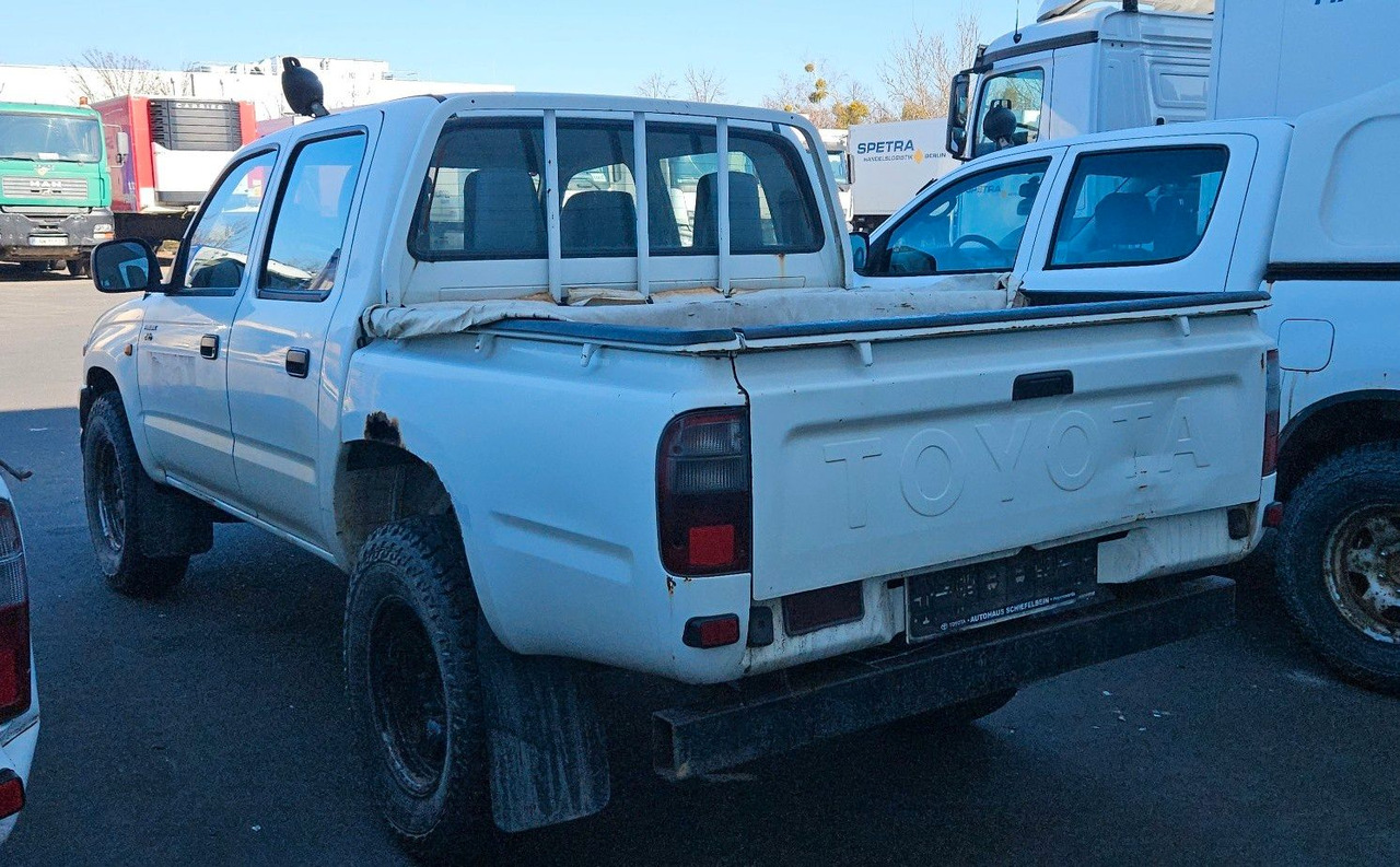 Toyota Hilux Double Cab 4x4 - Джип: снимка 4 Toyota Hilux Double Cab 4x4 - Джип: снимка 4