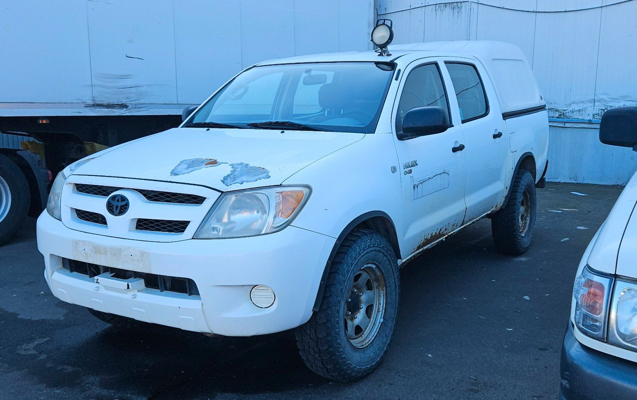 Toyota Hilux Double Cab 4x4 - Джип: снимка 1 Toyota Hilux Double Cab 4x4 - Джип: снимка 1