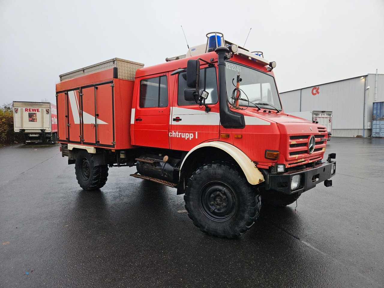 Unimog U4000 4x4 DOKA Tanklöschfahrzeug Feuerwehr - Камион цистерна: снимка 5 Unimog U4000 4x4 DOKA Tanklöschfahrzeug Feuerwehr - Камион цистерна: снимка 5