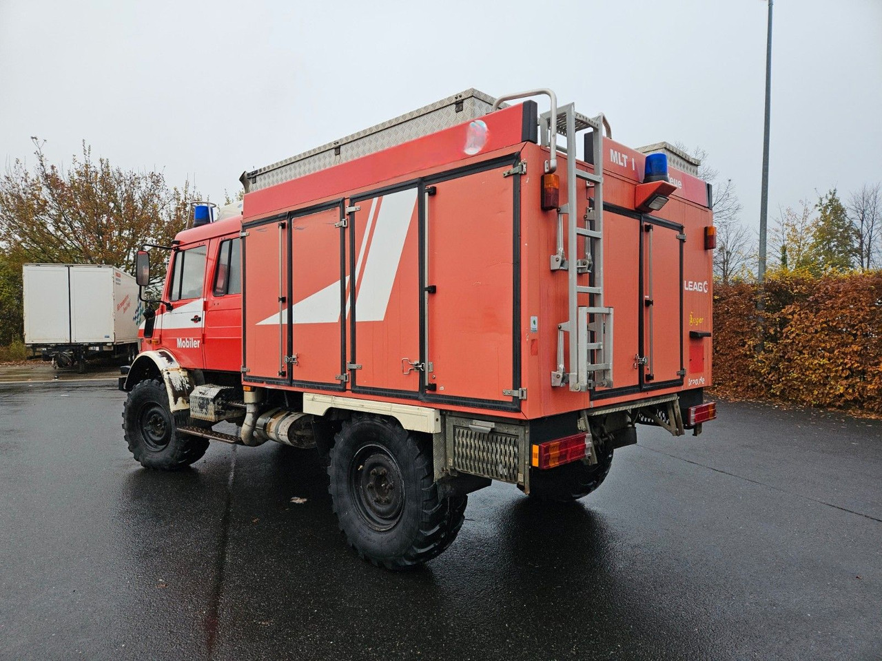 Unimog U4000 4x4 DOKA Tanklöschfahrzeug Feuerwehr - Камион цистерна: снимка 4 Unimog U4000 4x4 DOKA Tanklöschfahrzeug Feuerwehr - Камион цистерна: снимка 4