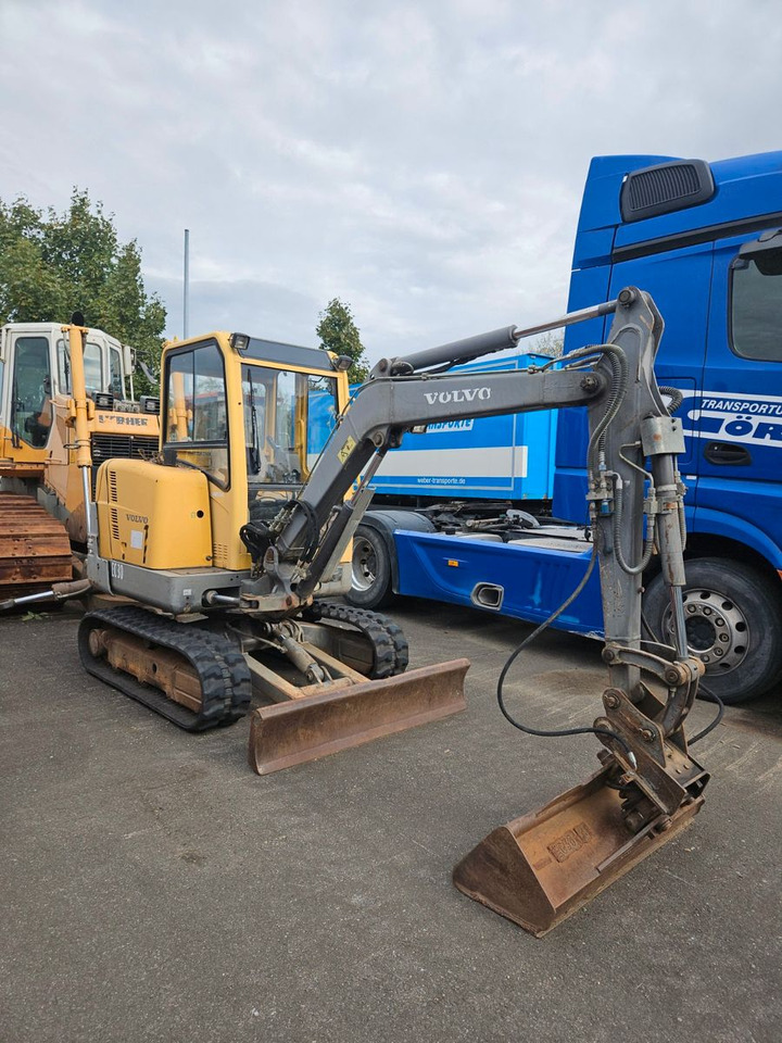Volvo EC30 Minibagger - Мини багер: снимка 1 Volvo EC30 Minibagger - Мини багер: снимка 1