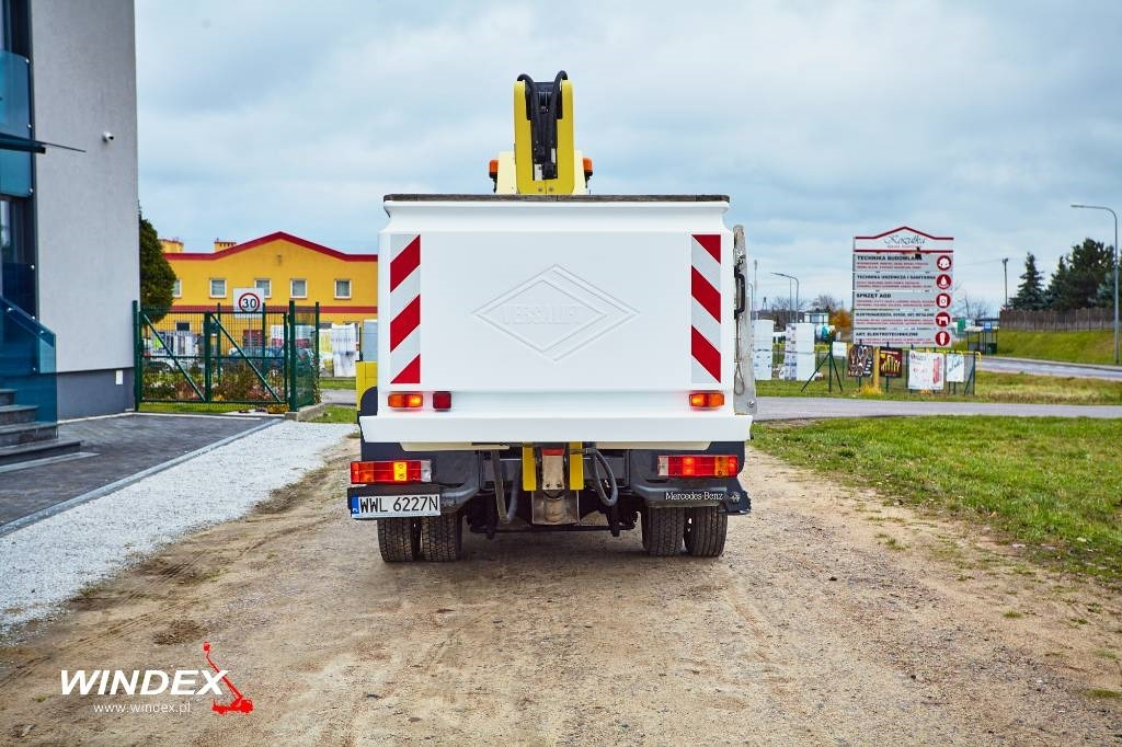 VERSALIFT VT-51-NF - Автовишка: снимка 4 VERSALIFT VT-51-NF - Автовишка: снимка 4