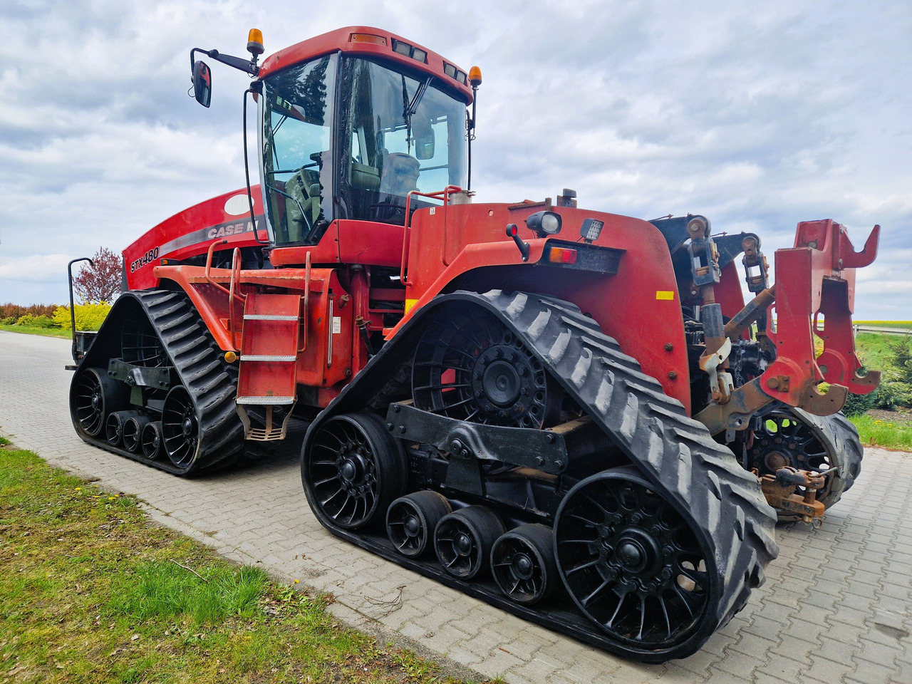 CASE 480 - Верижен трактор: снимка 4 CASE 480 - Верижен трактор: снимка 4