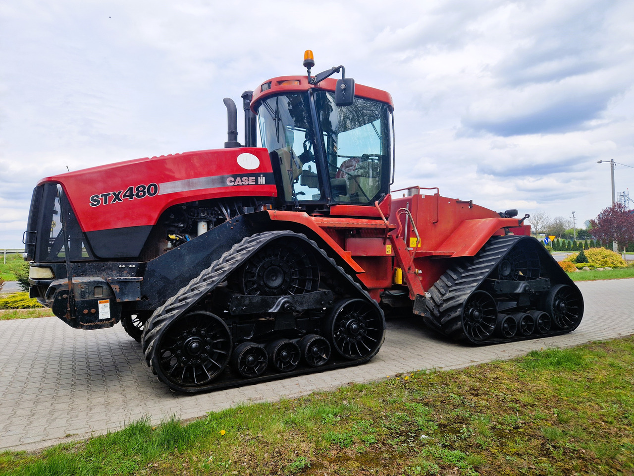 CASE 480 - Верижен трактор: снимка 5 CASE 480 - Верижен трактор: снимка 5