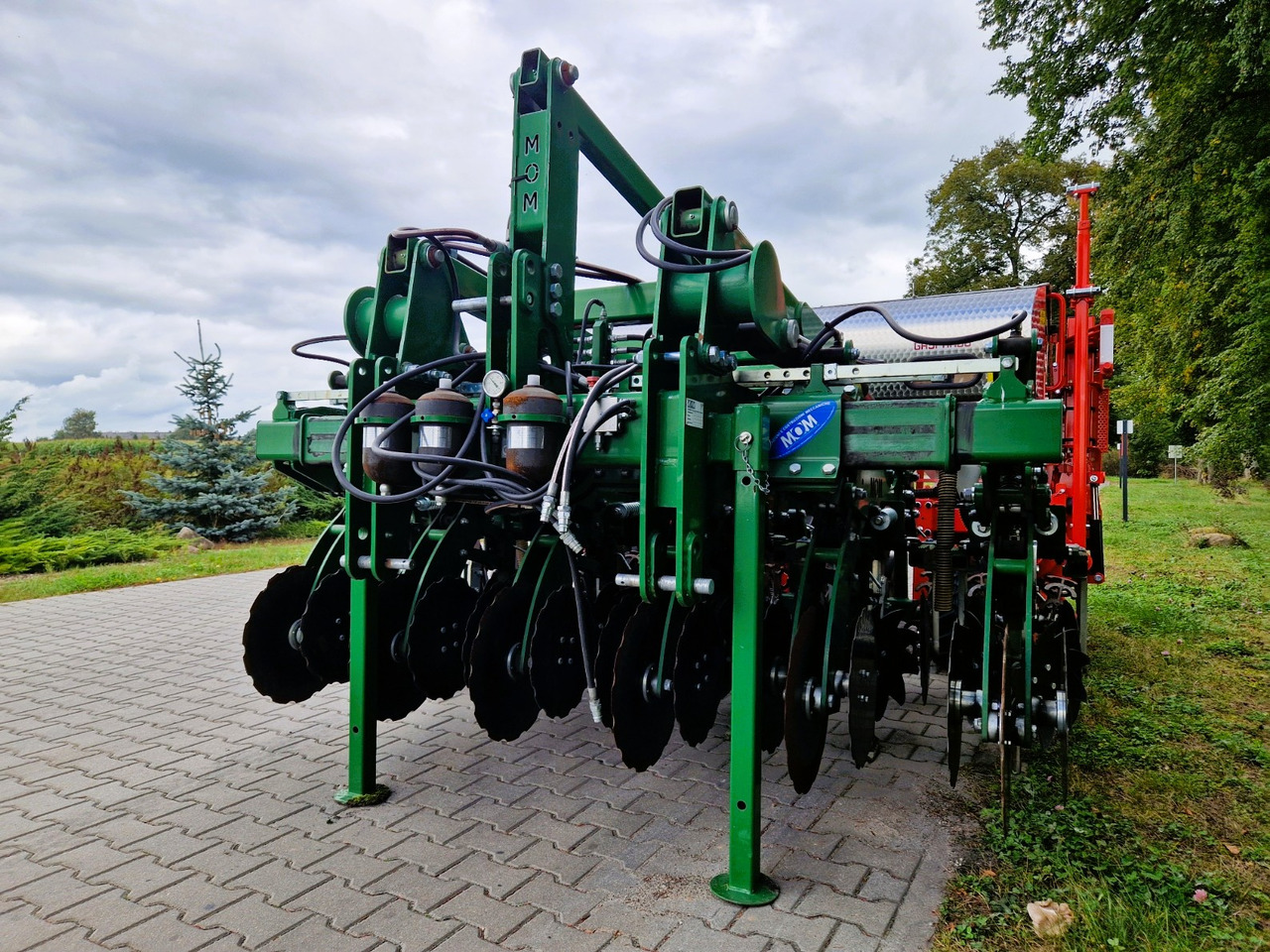 MASCHIO GASPARDO + Moretto MOM MAGA 6R + Strip Hawk - Прецизна сеялка: снимка 4 MASCHIO GASPARDO + Moretto MOM MAGA 6R + Strip Hawk - Прецизна сеялка: снимка 4