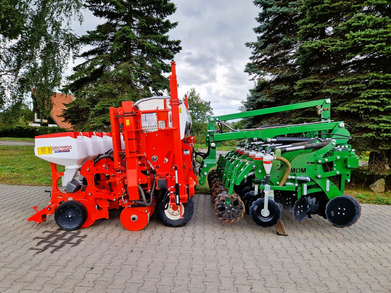 MASCHIO GASPARDO + Moretto MOM MAGA 6R + Strip Hawk - Прецизна сеялка: снимка 1 MASCHIO GASPARDO + Moretto MOM MAGA 6R + Strip Hawk - Прецизна сеялка: снимка 1