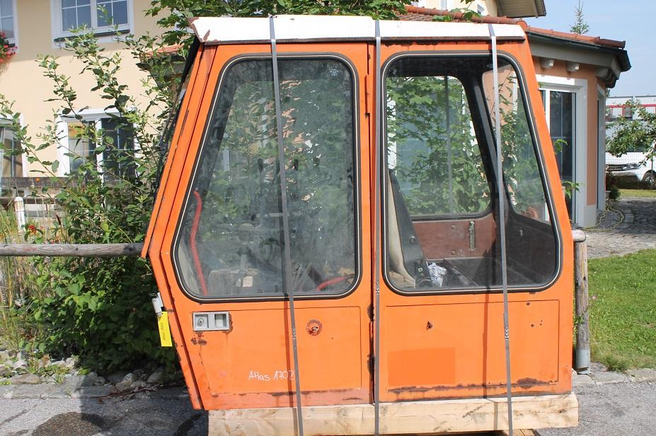 Atlas 1702D - Кабина за Строителна техника: снимка 1 Atlas 1702D - Кабина за Строителна техника: снимка 1