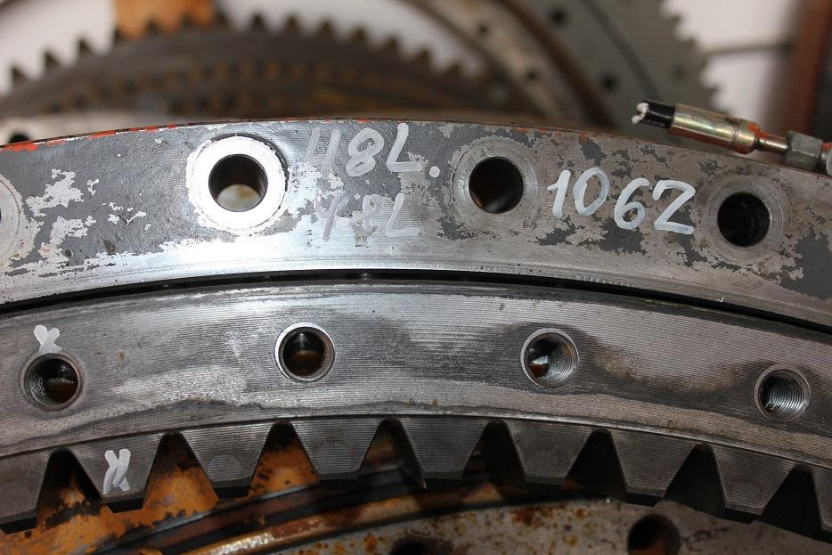 Atlas 1704 LC - Въртящ механизъм за Строителна техника: снимка 2 Atlas 1704 LC - Въртящ механизъм за Строителна техника: снимка 2