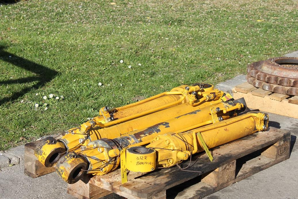 Benmac 3.12R - Хидравличен цилиндър за Строителна техника: снимка 2 Benmac 3.12R - Хидравличен цилиндър за Строителна техника: снимка 2