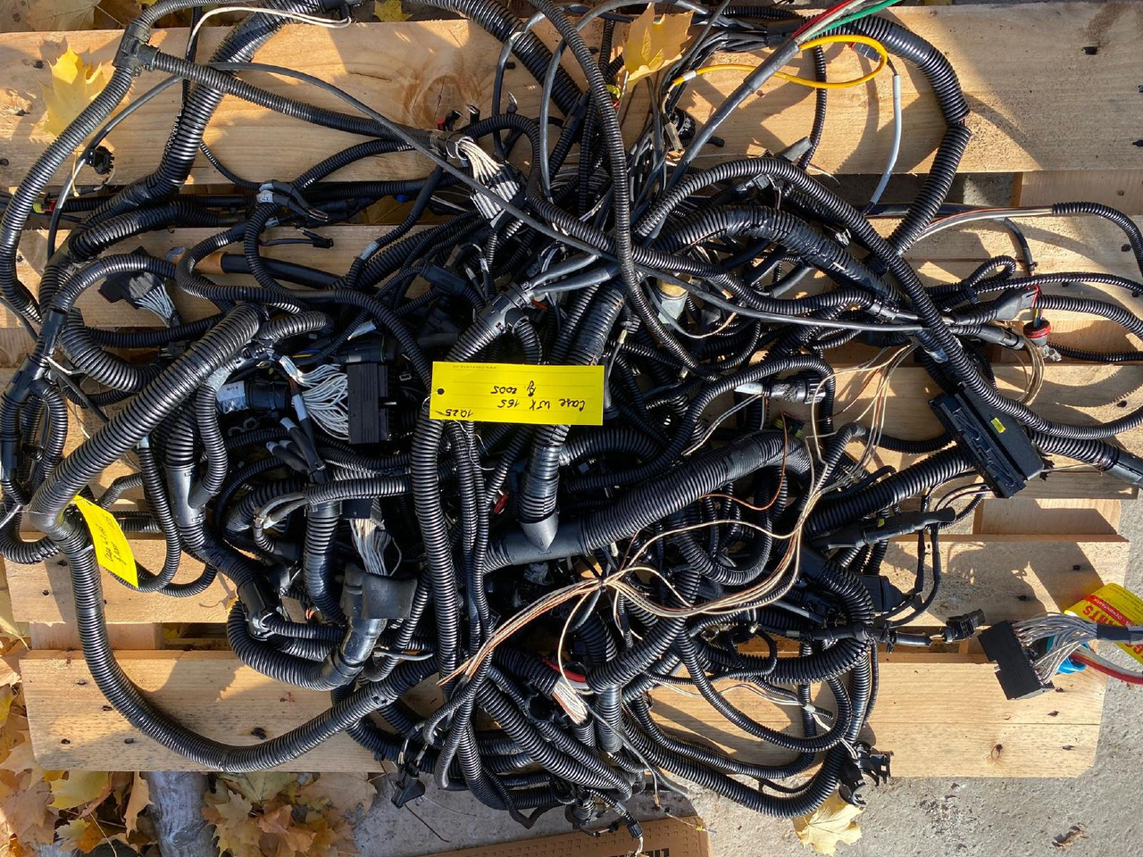 Case WX 165 - Кабели/ Жици за Строителна техника: снимка 4 Case WX 165 - Кабели/ Жици за Строителна техника: снимка 4