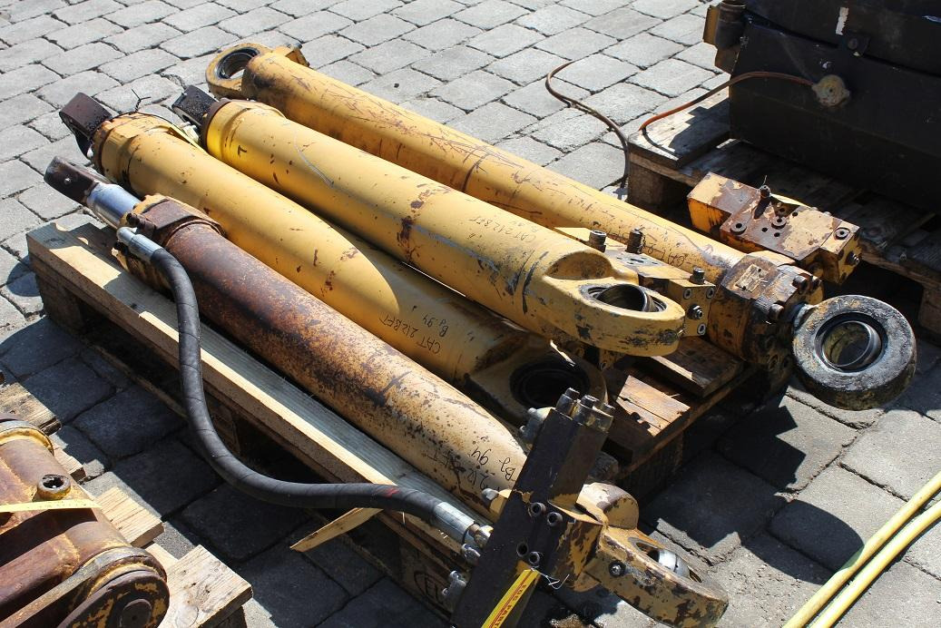 Caterpillar 212 BFT - Хидравличен цилиндър за Строителна техника: снимка 5 Caterpillar 212 BFT - Хидравличен цилиндър за Строителна техника: снимка 5