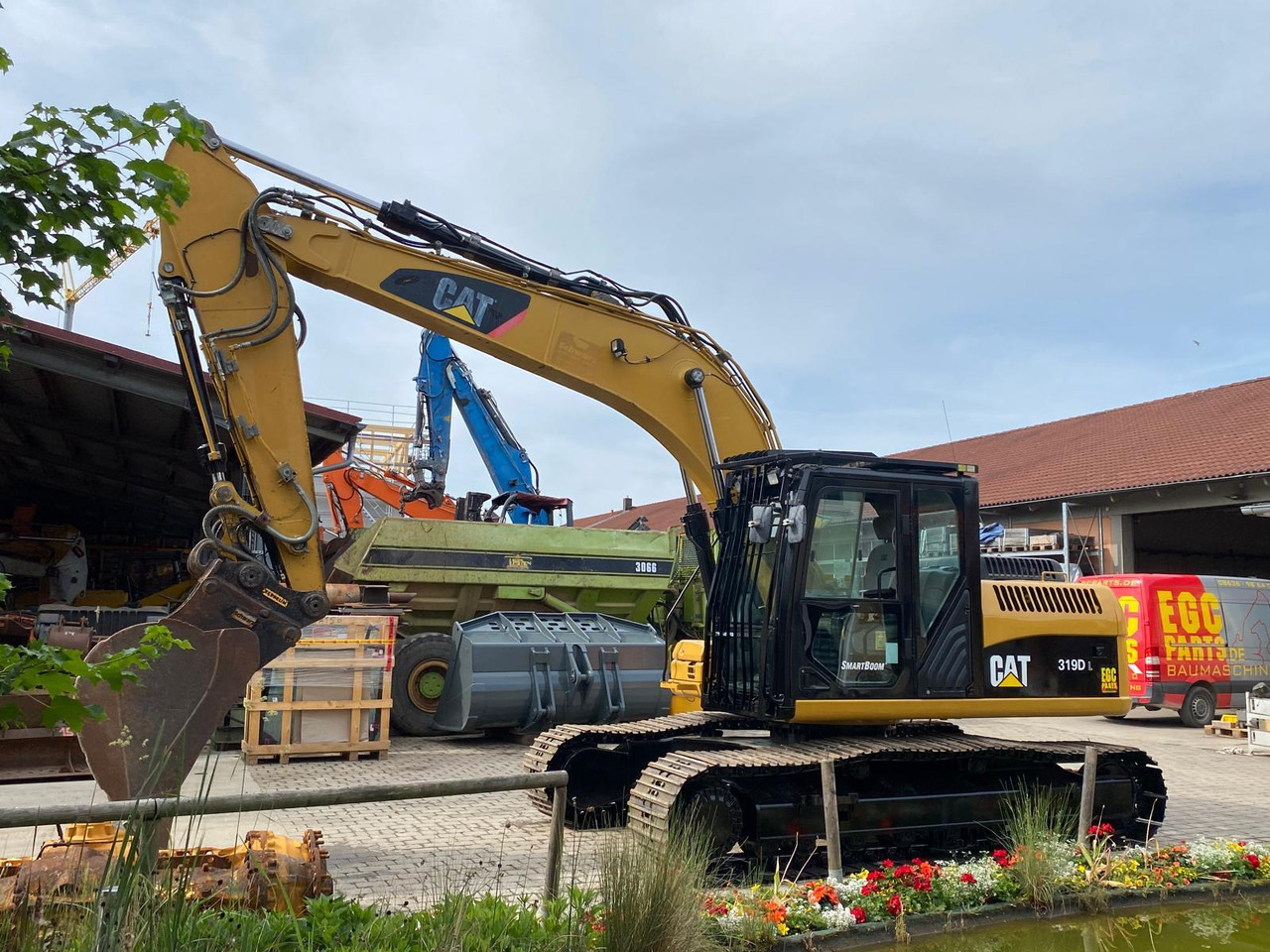 Caterpillar 319D - Верижен багер: снимка 2 Caterpillar 319D - Верижен багер: снимка 2