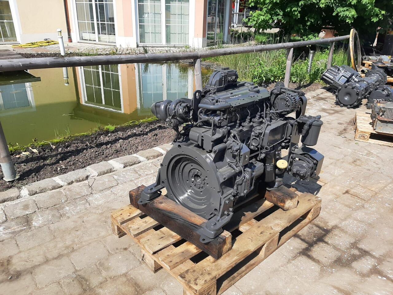 Deutz BF4M2012C aus Mecalac 714 - Двигател за Строителна техника: снимка 1 Deutz BF4M2012C aus Mecalac 714 - Двигател за Строителна техника: снимка 1