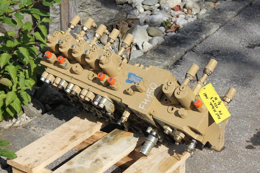 Fiat-Hitachi FH 150 - Хидравличен клапан за Строителна техника: снимка 3 Fiat-Hitachi FH 150 - Хидравличен клапан за Строителна техника: снимка 3