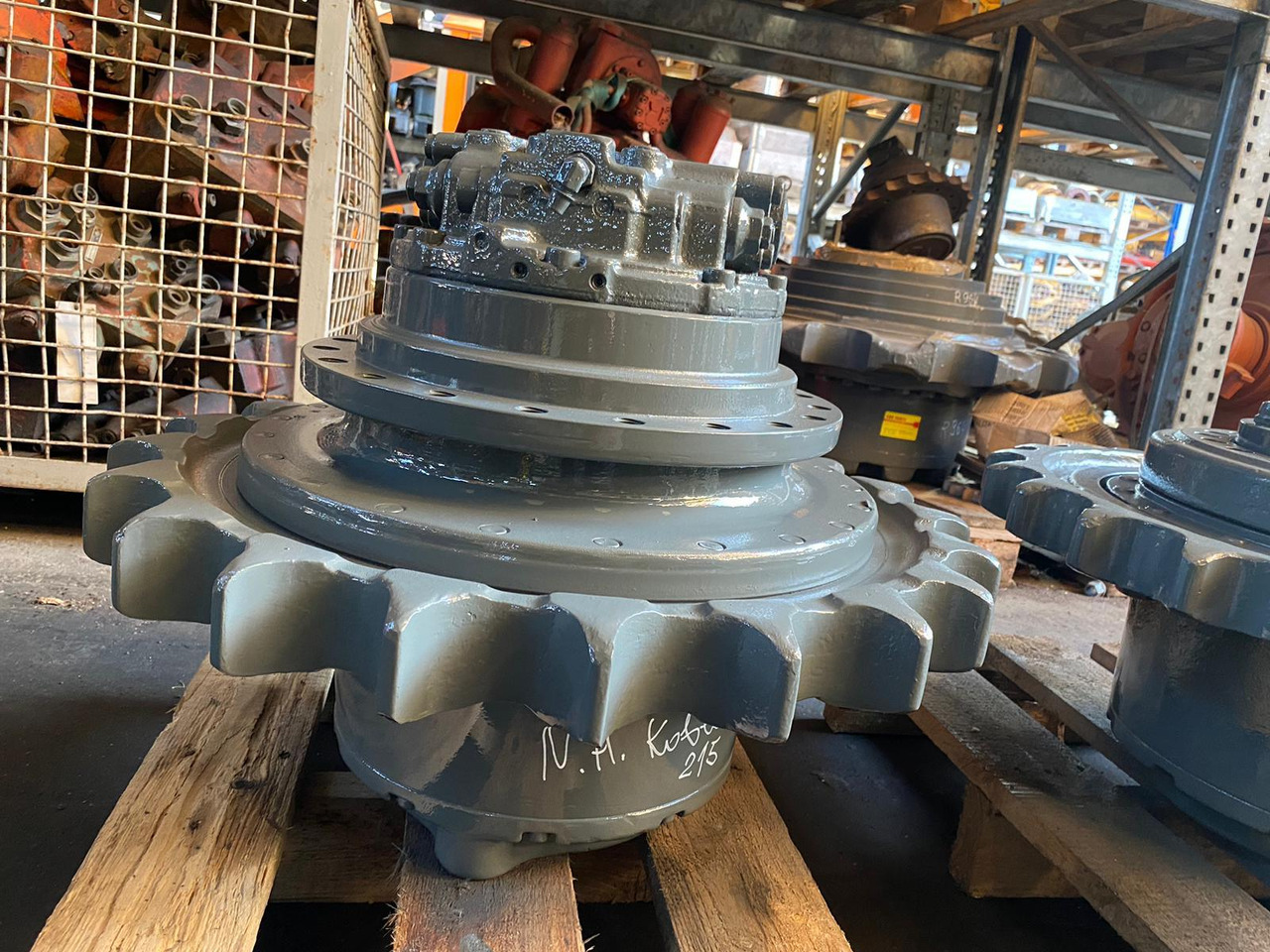 Fiat-Kobelco E 215 - Ходов редуктор за Строителна техника: снимка 1 Fiat-Kobelco E 215 - Ходов редуктор за Строителна техника: снимка 1