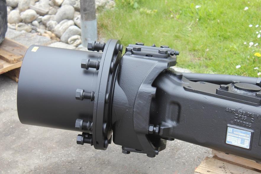 Hitachi ZX 190W / ZF MS 3060 - Ос и части за Строителна техника: снимка 3 Hitachi ZX 190W / ZF MS 3060 - Ос и части за Строителна техника: снимка 3