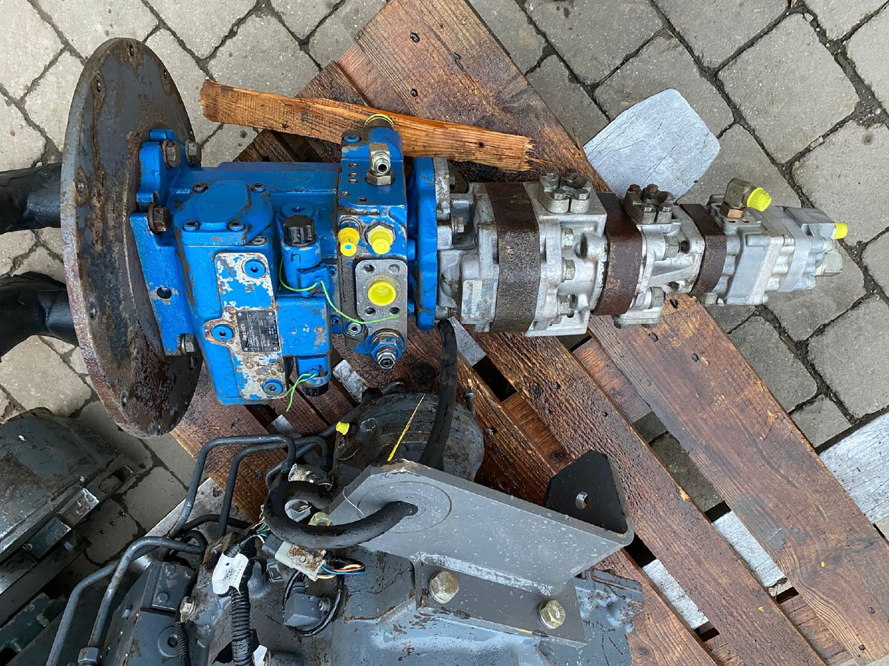 Hydromatik A4 VG 90 aus HItachi ZW 150 - Хидравлика за Колесен товарач: снимка 2 Hydromatik A4 VG 90 aus HItachi ZW 150 - Хидравлика за Колесен товарач: снимка 2
