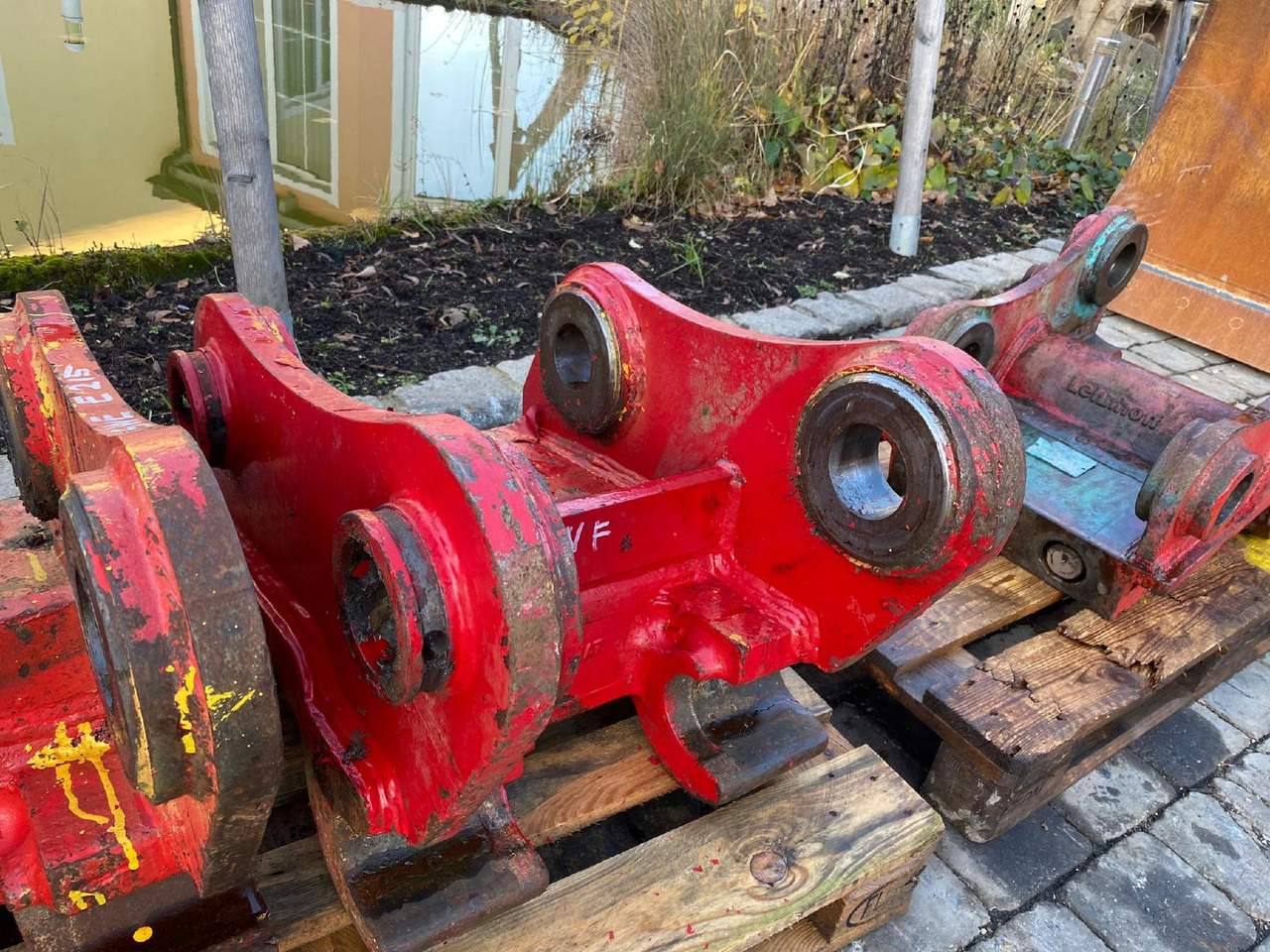 Lehnhoff SW F NEW Holland E 215 - Бързо сменник: снимка 2 Lehnhoff SW F NEW Holland E 215 - Бързо сменник: снимка 2