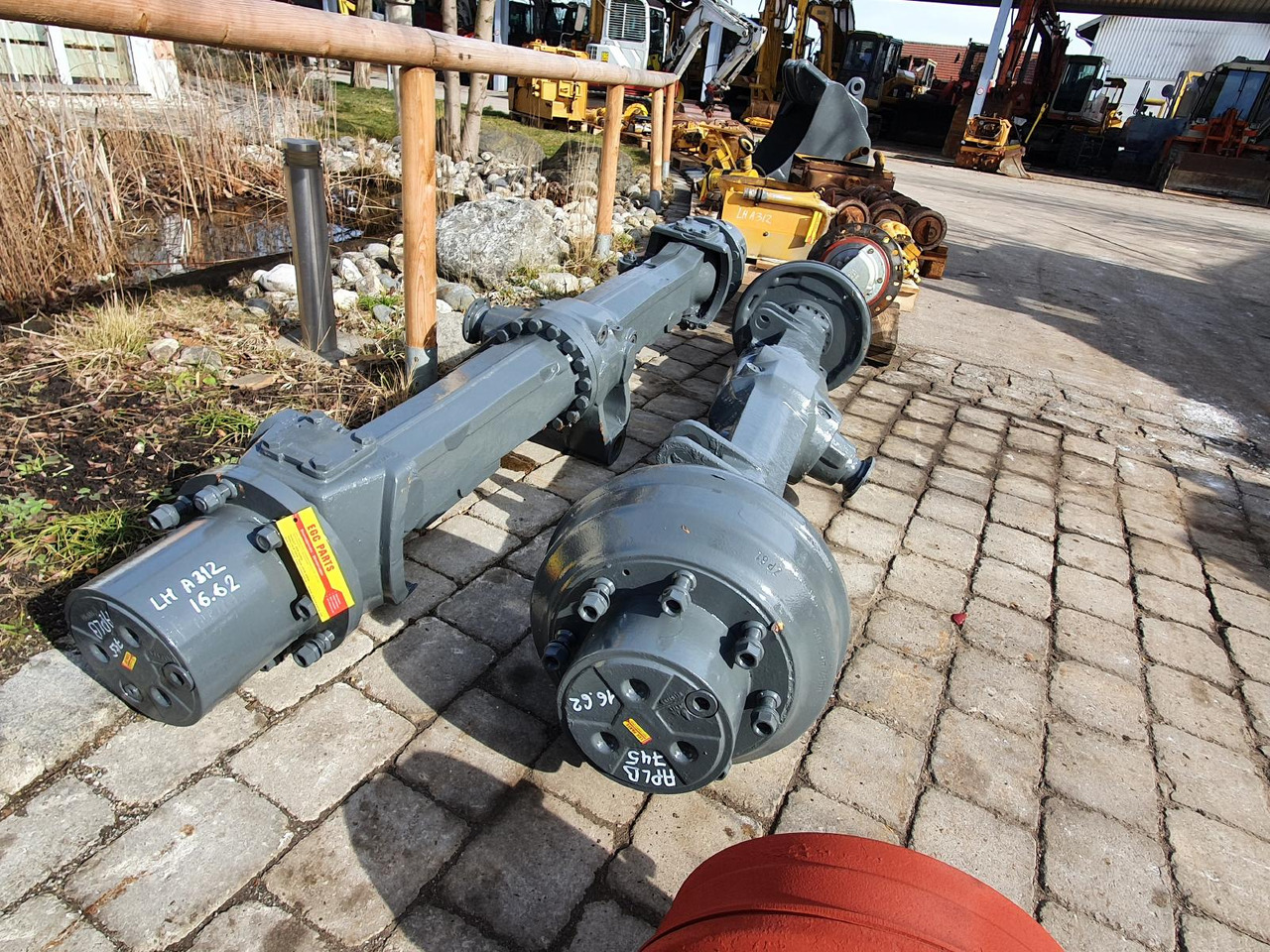 Liebherr AP B 745 aus A312 - Ос и части за Строителна техника: снимка 2 Liebherr AP B 745 aus A312 - Ос и части за Строителна техника: снимка 2