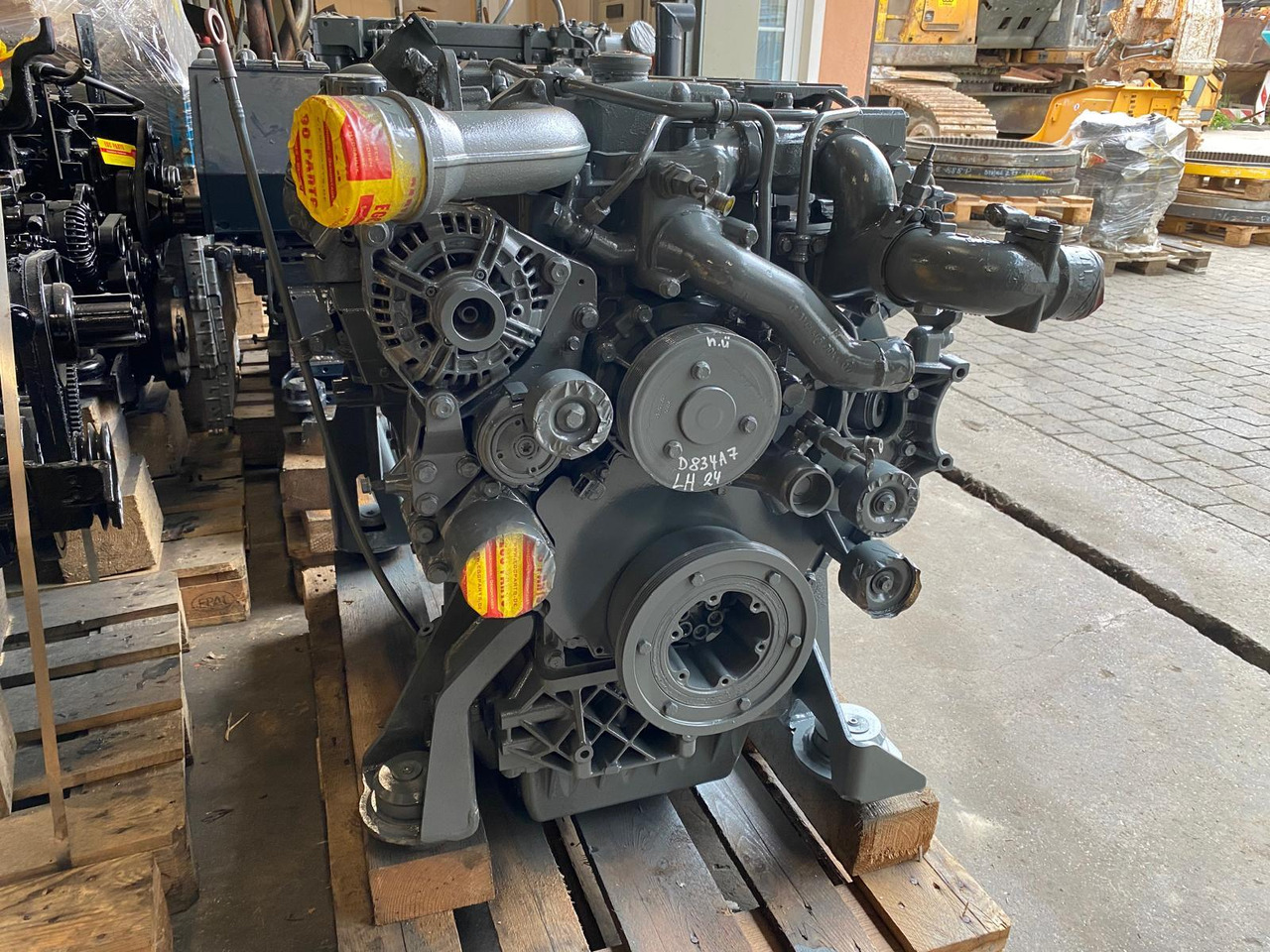 Двигател за Строителна техника Liebherr D 834 A7 aus LH24: снимка 9 Двигател за Строителна техника Liebherr D 834 A7 aus LH24: снимка 9