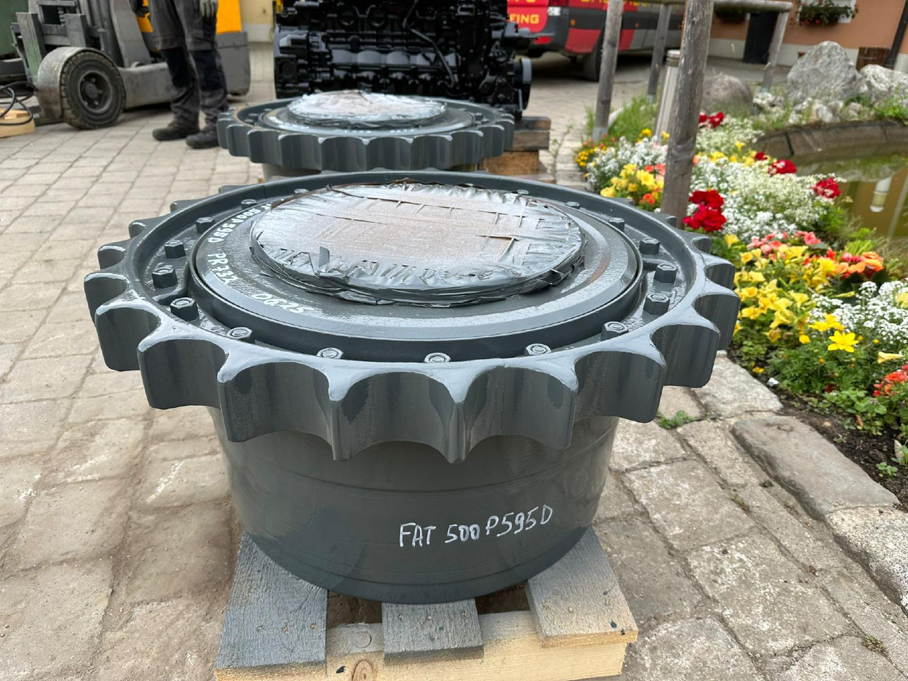 Liebherr FAT 500P595D aus PR 732 - Ходов редуктор за Строителна техника: снимка 2 Liebherr FAT 500P595D aus PR 732 - Ходов редуктор за Строителна техника: снимка 2