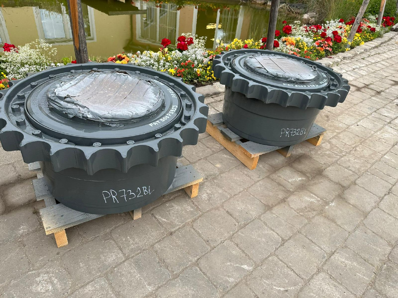 Liebherr FAT 500P595D aus PR 732 - Ходов редуктор за Строителна техника: снимка 3 Liebherr FAT 500P595D aus PR 732 - Ходов редуктор за Строителна техника: снимка 3