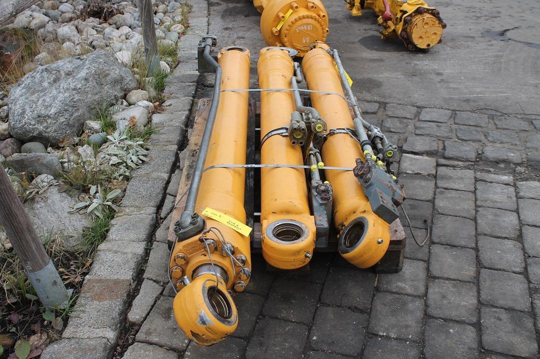 Liebherr R 914 C LIT - Хидравличен цилиндър за Строителна техника: снимка 4 Liebherr R 914 C LIT - Хидравличен цилиндър за Строителна техника: снимка 4