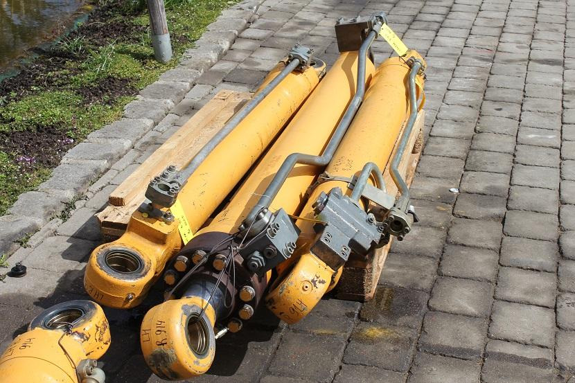 Liebherr R 914 - Хидравличен цилиндър за Строителна техника: снимка 5 Liebherr R 914 - Хидравличен цилиндър за Строителна техника: снимка 5