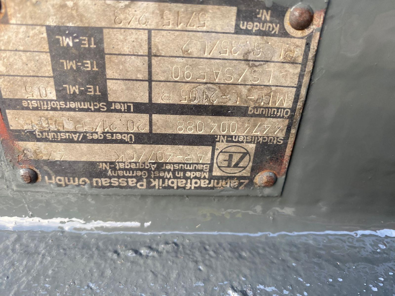 Liebherr ZF AP 409 aus LH L 531 - Ос и части за Строителна техника: снимка 3 Liebherr ZF AP 409 aus LH L 531 - Ос и части за Строителна техника: снимка 3