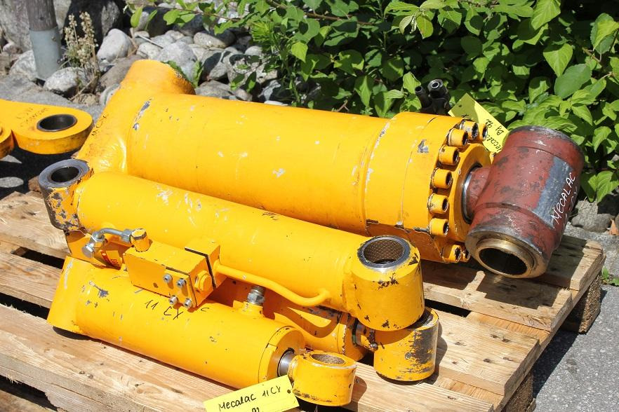 Mecalac 11CX - Хидравличен цилиндър за Строителна техника: снимка 2 Mecalac 11CX - Хидравличен цилиндър за Строителна техника: снимка 2