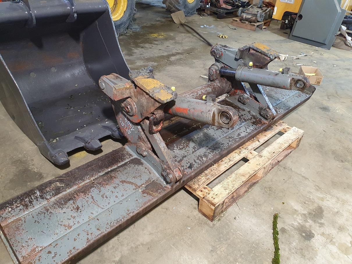 Atlas 1404 - Прикачен инвентар: снимка 2 Atlas 1404 - Прикачен инвентар: снимка 2