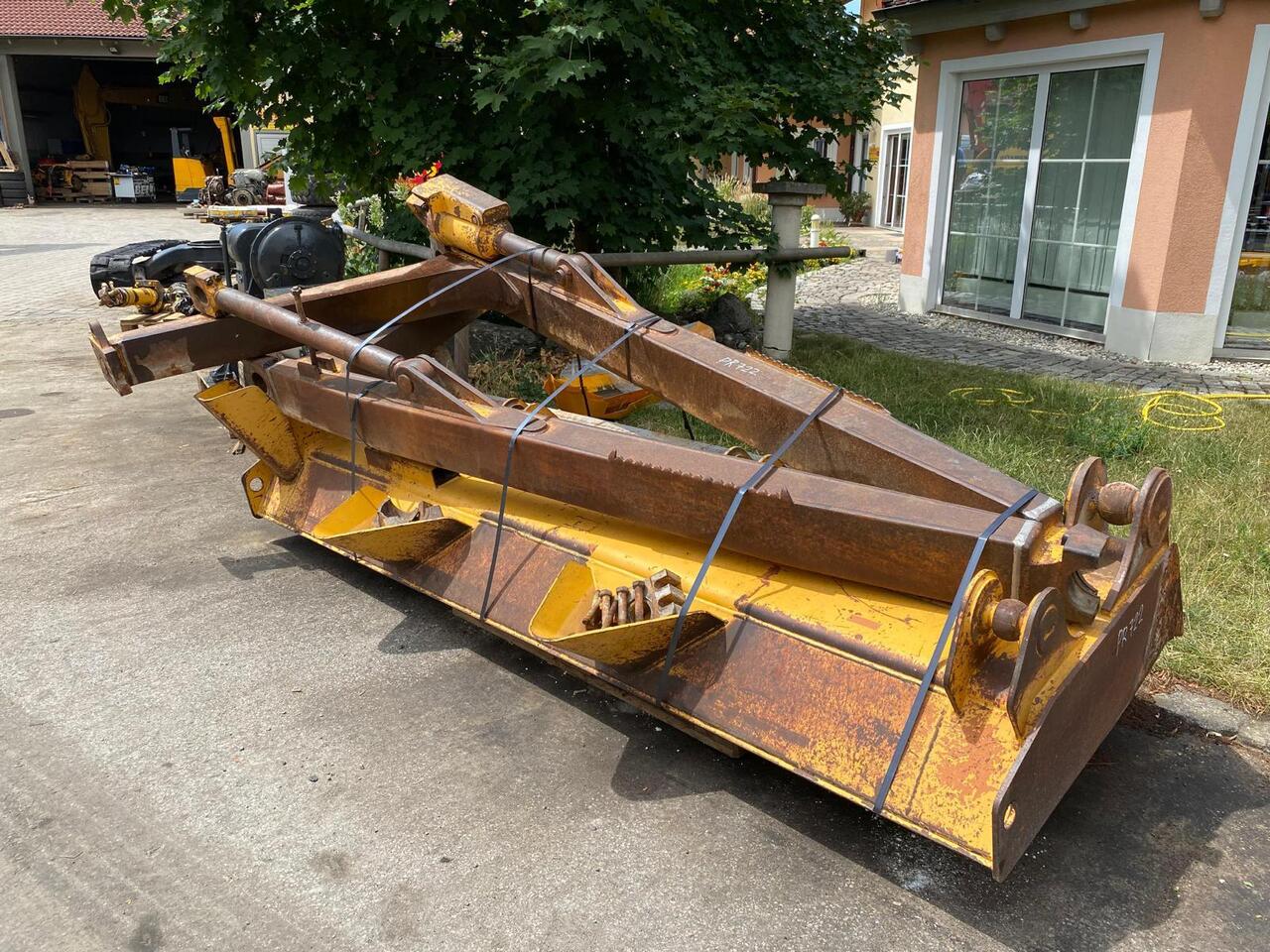 Liebherr PR 722 - Прикачен инвентар: снимка 3 Liebherr PR 722 - Прикачен инвентар: снимка 3