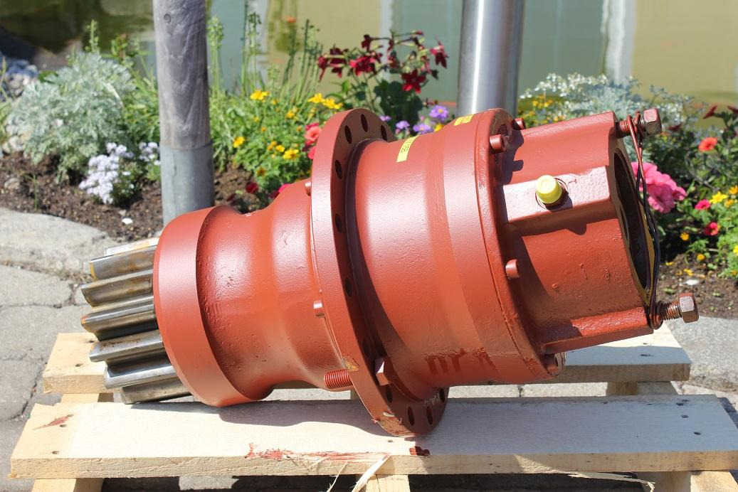 Zeppelin ZM 15 Linde GD 6 - Редуктор на въртене за Строителна техника: снимка 2 Zeppelin ZM 15 Linde GD 6 - Редуктор на въртене за Строителна техника: снимка 2