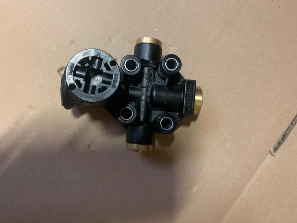 Haldex 612041021 truck - Спирачен клапан за Камион: снимка 2 Haldex 612041021 truck - Спирачен клапан за Камион: снимка 2