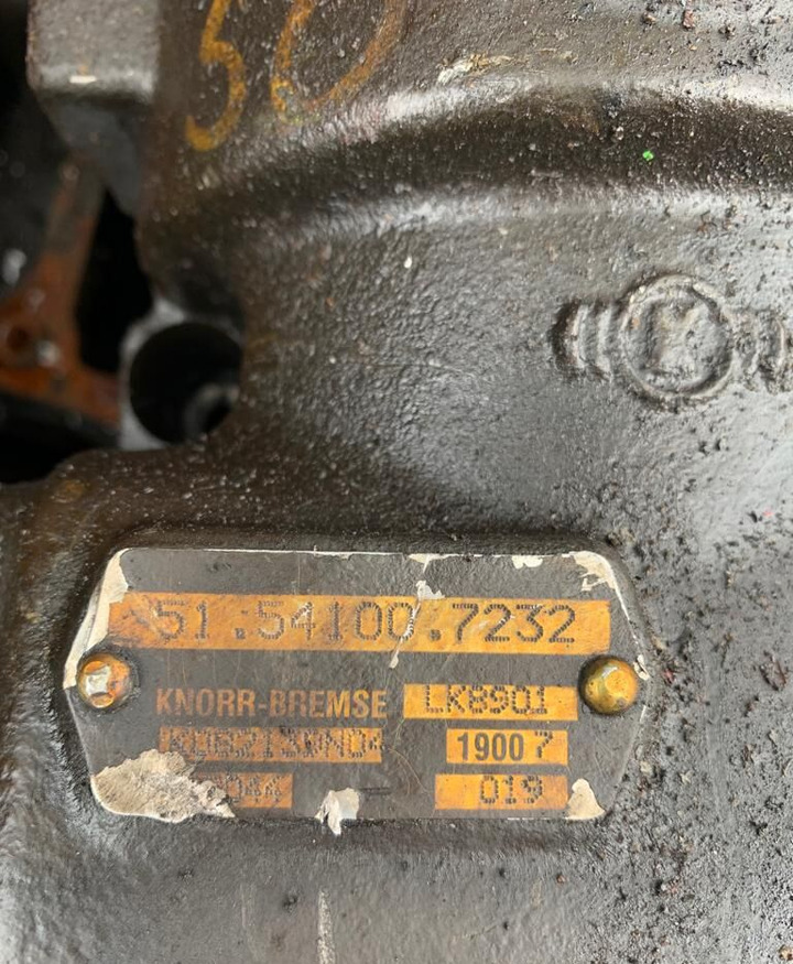 Knorr-Bremse MAN 51.54100.7273 MAN TGA TGX TGS truck - Компресор за Камион: снимка 3 Knorr-Bremse MAN 51.54100.7273 MAN TGA TGX TGS truck - Компресор за Камион: снимка 3