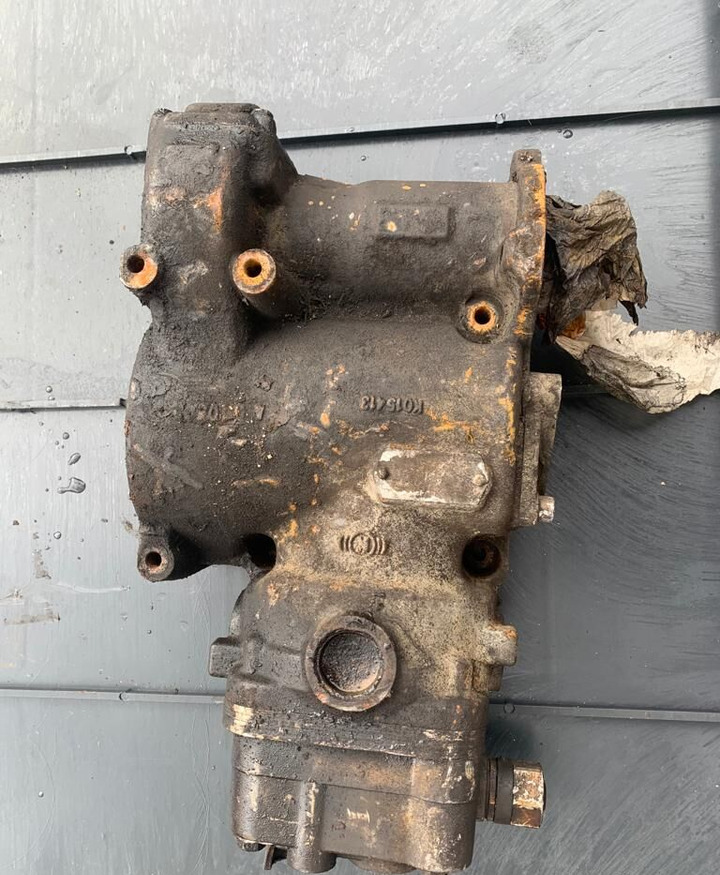 Knorr-Bremse MAN 51.54100.7273 MAN TGA TGX TGS truck - Компресор за Камион: снимка 1 Knorr-Bremse MAN 51.54100.7273 MAN TGA TGX TGS truck - Компресор за Камион: снимка 1