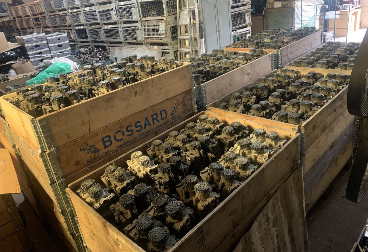 Knorr-Bremse TEBS ES2060 K019312 Knorr-Bremse - Спирачен клапан за Ремарке: снимка 2 Knorr-Bremse TEBS ES2060 K019312 Knorr-Bremse - Спирачен клапан за Ремарке: снимка 2